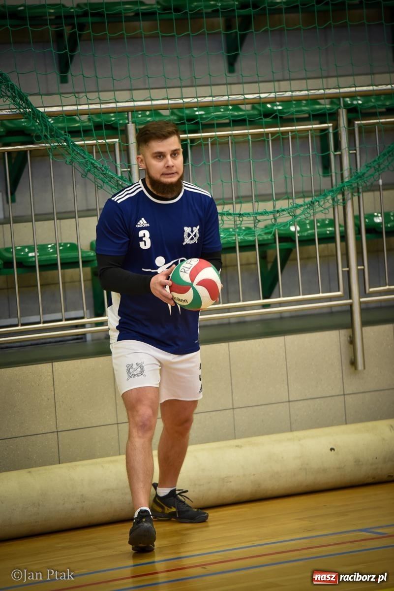 Zdjęcie w galerii na portalu naszraciborz.pl: Tokai Cobex najlepszy w XIII Turnieju Siatkarskim Zakładów Pracy i Służb Mundurowych w Raciborzu wiadomości z regionu