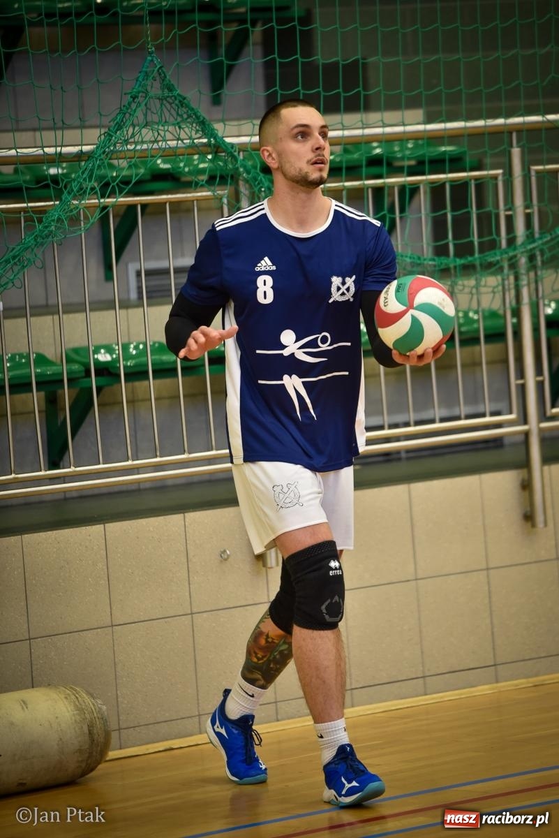 Zdjęcie w galerii na portalu naszraciborz.pl: Tokai Cobex najlepszy w XIII Turnieju Siatkarskim Zakładów Pracy i Służb Mundurowych w Raciborzu wiadomości z regionu