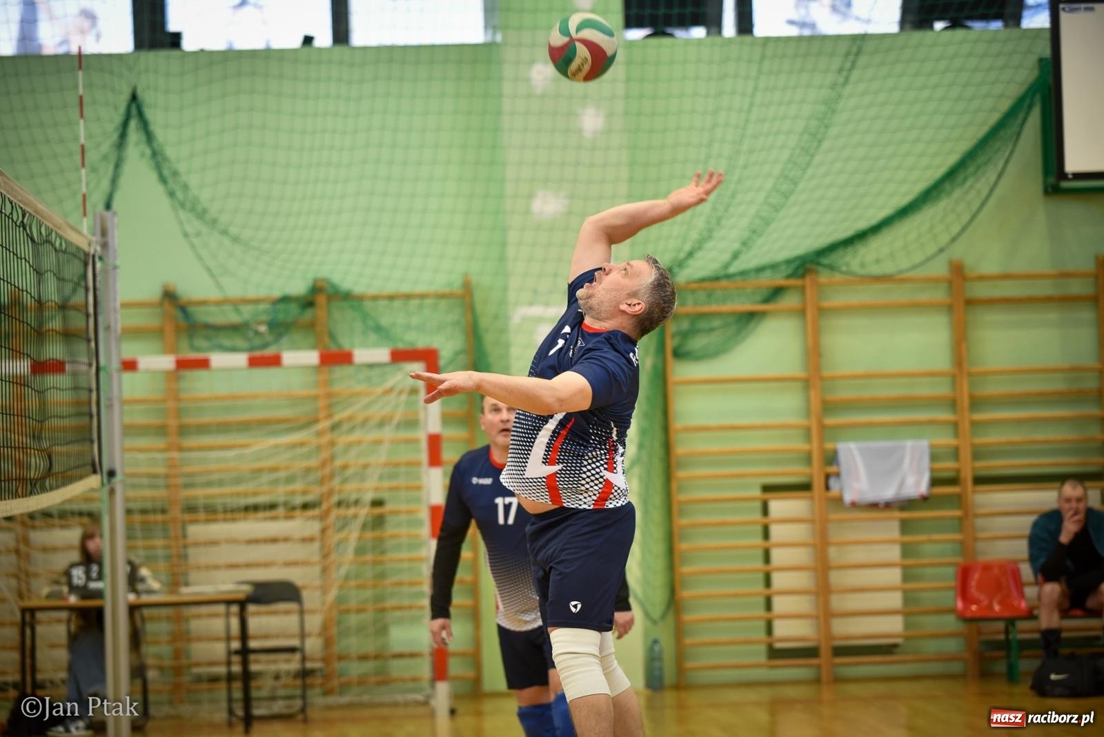 Zdjęcie w galerii na portalu naszraciborz.pl: Tokai Cobex najlepszy w XIII Turnieju Siatkarskim Zakładów Pracy i Służb Mundurowych w Raciborzu wiadomości z regionu