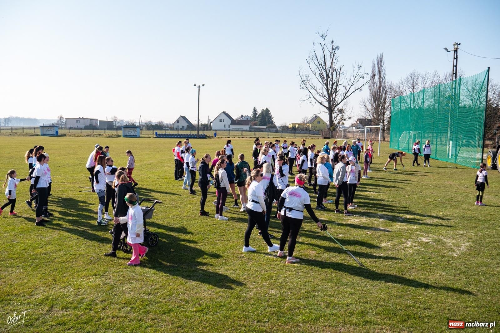 Zdjęcie w galerii na portalu naszraciborz.pl: Pierwszy Bieg Kobiet w Zawadzie Książęcej. Aktywność, integracja i dobra energia [FOTO] wiadomości z regionu