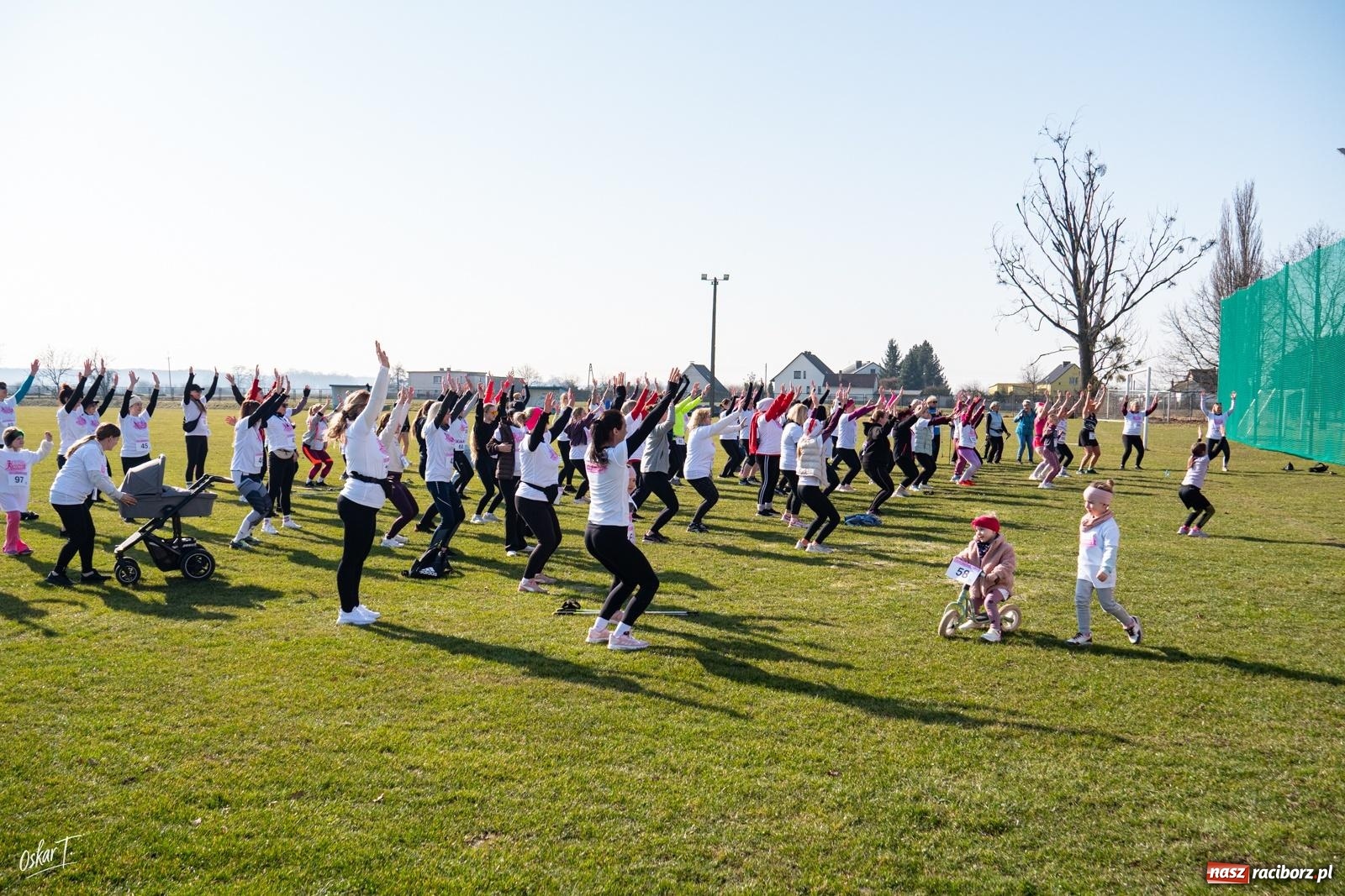 Zdjęcie w galerii na portalu naszraciborz.pl: Pierwszy Bieg Kobiet w Zawadzie Książęcej. Aktywność, integracja i dobra energia [FOTO] wiadomości z regionu