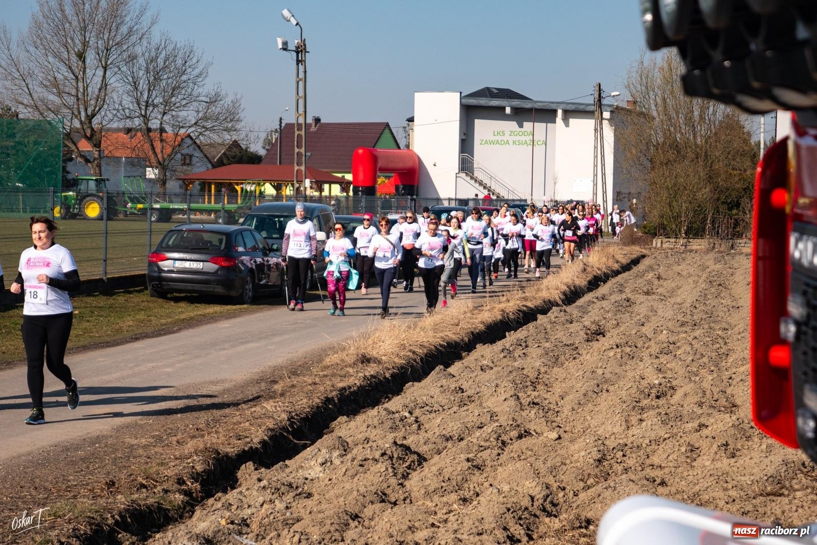 Zdjęcie w galerii na portalu naszraciborz.pl: Pierwszy Bieg Kobiet w Zawadzie Książęcej. Aktywność, integracja i dobra energia [FOTO] wiadomości z regionu