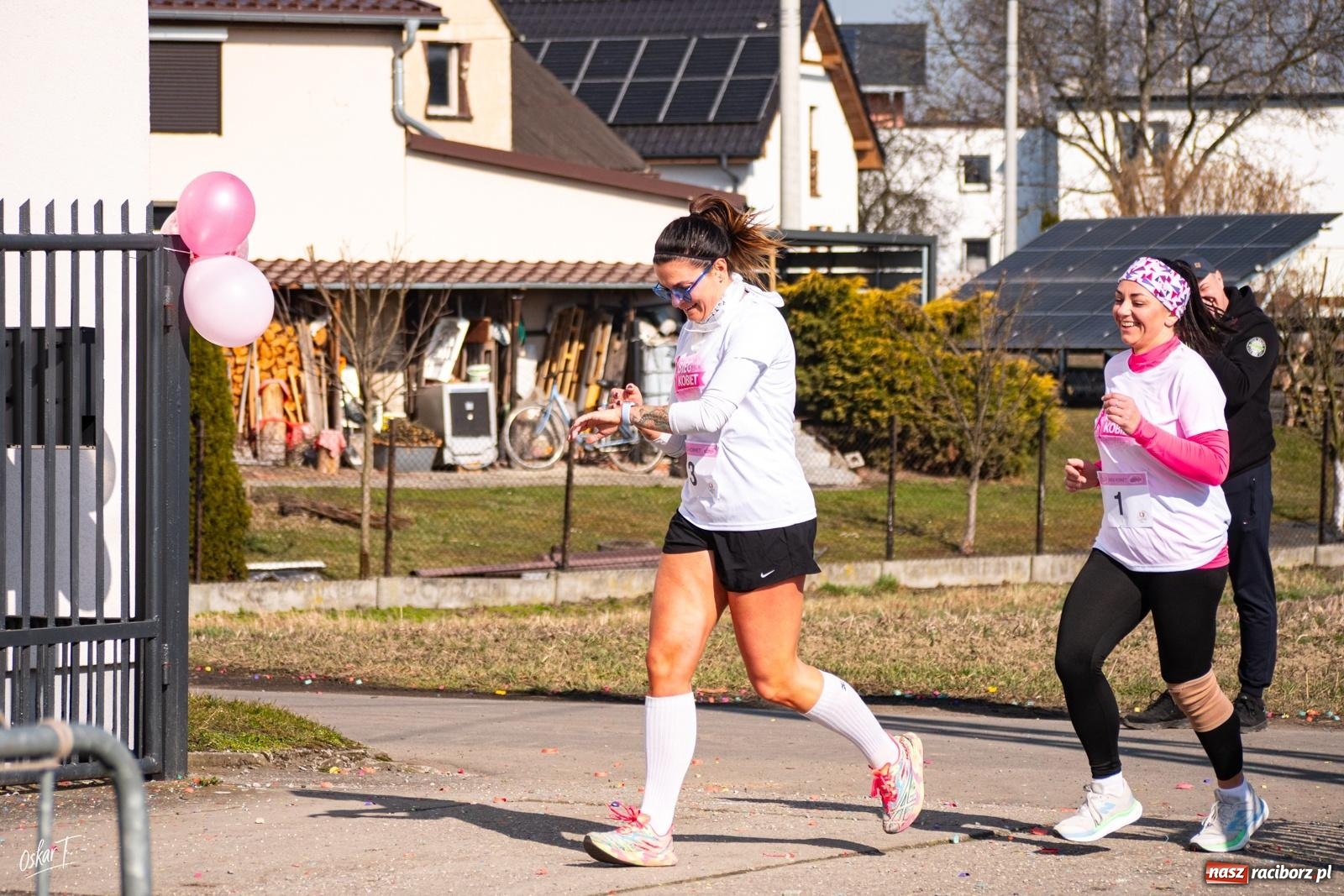 Zdjęcie w galerii na portalu naszraciborz.pl: Pierwszy Bieg Kobiet w Zawadzie Książęcej. Aktywność, integracja i dobra energia [FOTO] wiadomości z regionu