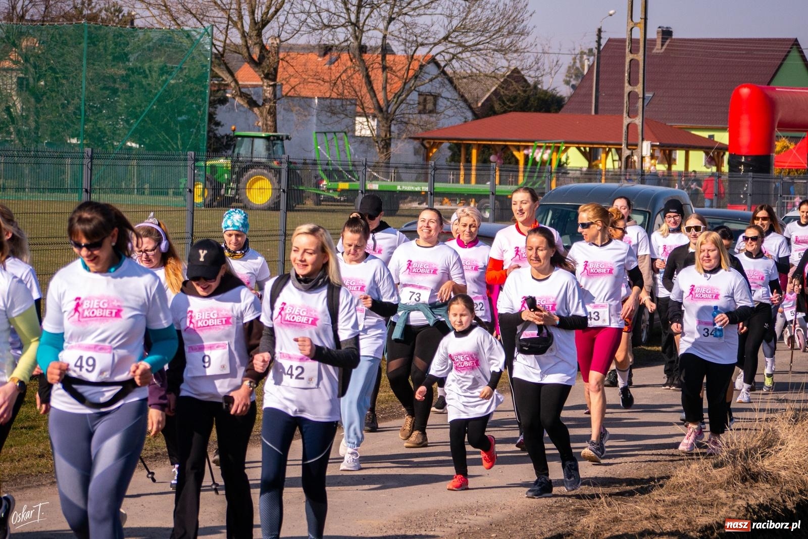 Zdjęcie w galerii na portalu naszraciborz.pl: Pierwszy Bieg Kobiet w Zawadzie Książęcej. Aktywność, integracja i dobra energia [FOTO] wiadomości z regionu