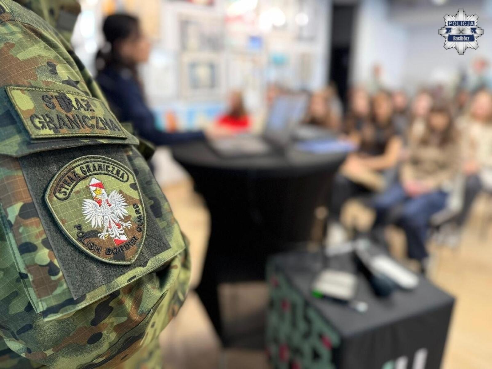 Zdjęcie w galerii na portalu naszraciborz.pl: O zagrożeniach handlu ludźmi w raciborskim Urban Labie wiadomości z regionu