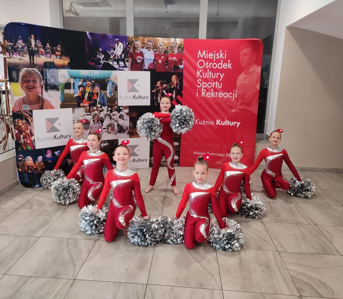 Zdjęcie w galerii na portalu naszraciborz.pl: Stuprocentowa skuteczność mażoretek ZARA wiadomości z regionu