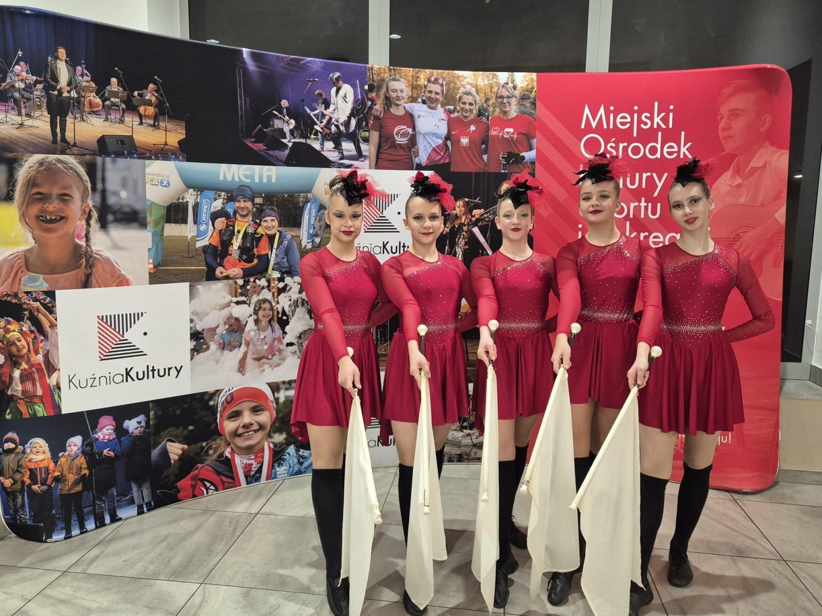 Zdjęcie w galerii na portalu naszraciborz.pl: Stuprocentowa skuteczność mażoretek ZARA wiadomości z regionu