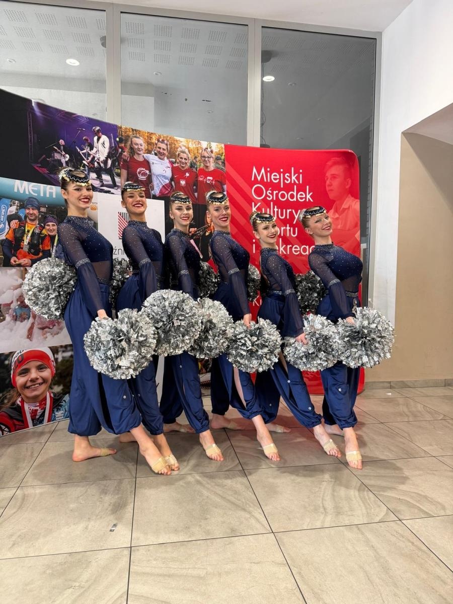 Zdjęcie w galerii na portalu naszraciborz.pl: Stuprocentowa skuteczność mażoretek ZARA wiadomości z regionu