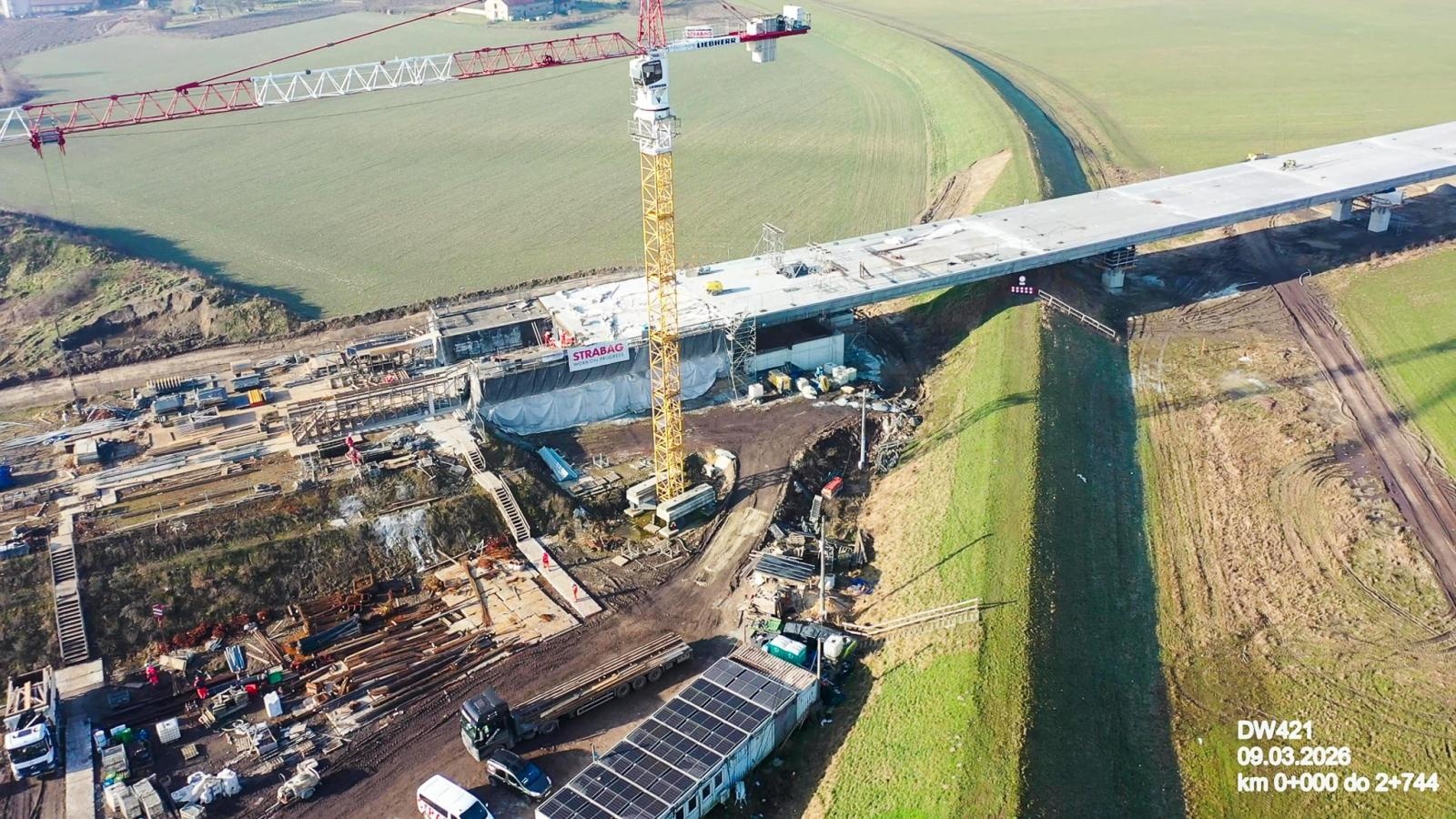 Zdjęcie w galerii na portalu naszraciborz.pl: Lot dronem nad nowym mostem Grzegorzowice-Ciechowice [WIDEO] wiadomości z regionu