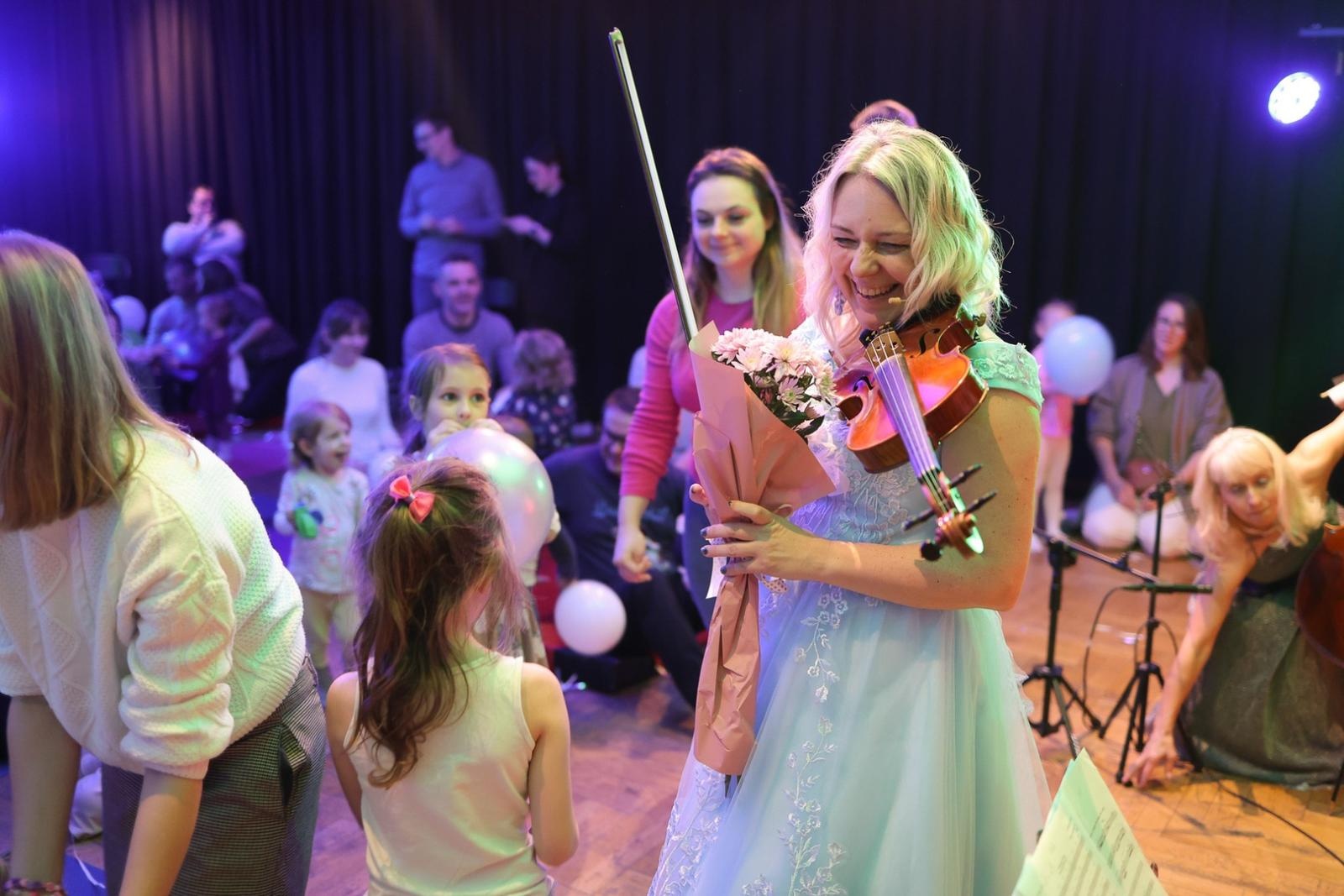 Zdjęcie w galerii na portalu naszraciborz.pl: Maluchy w krainie dźwięku - Śnieżka i siedmiu krasnoludków już w najbliższą niedzielę wiadomości z regionu