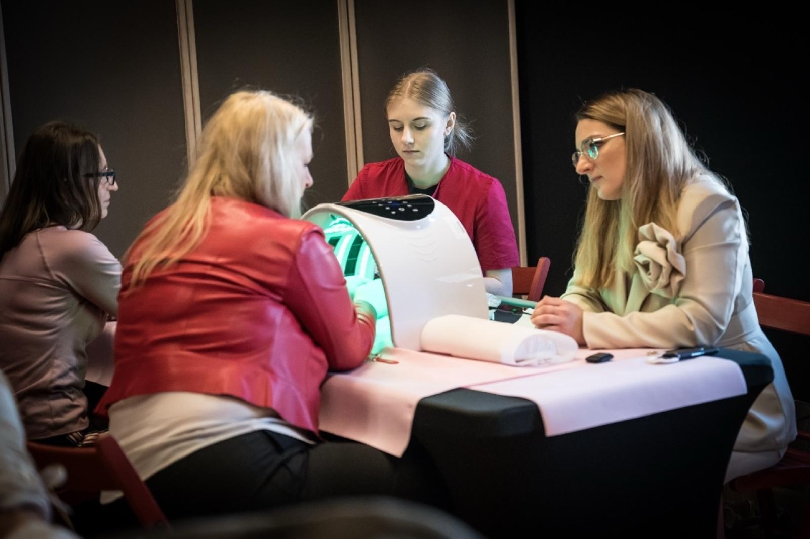 Zdjęcie w galerii na portalu naszraciborz.pl: Jubileuszowe Raciborskie Dni Urody na Zamku Piastowskim wiadomości z regionu