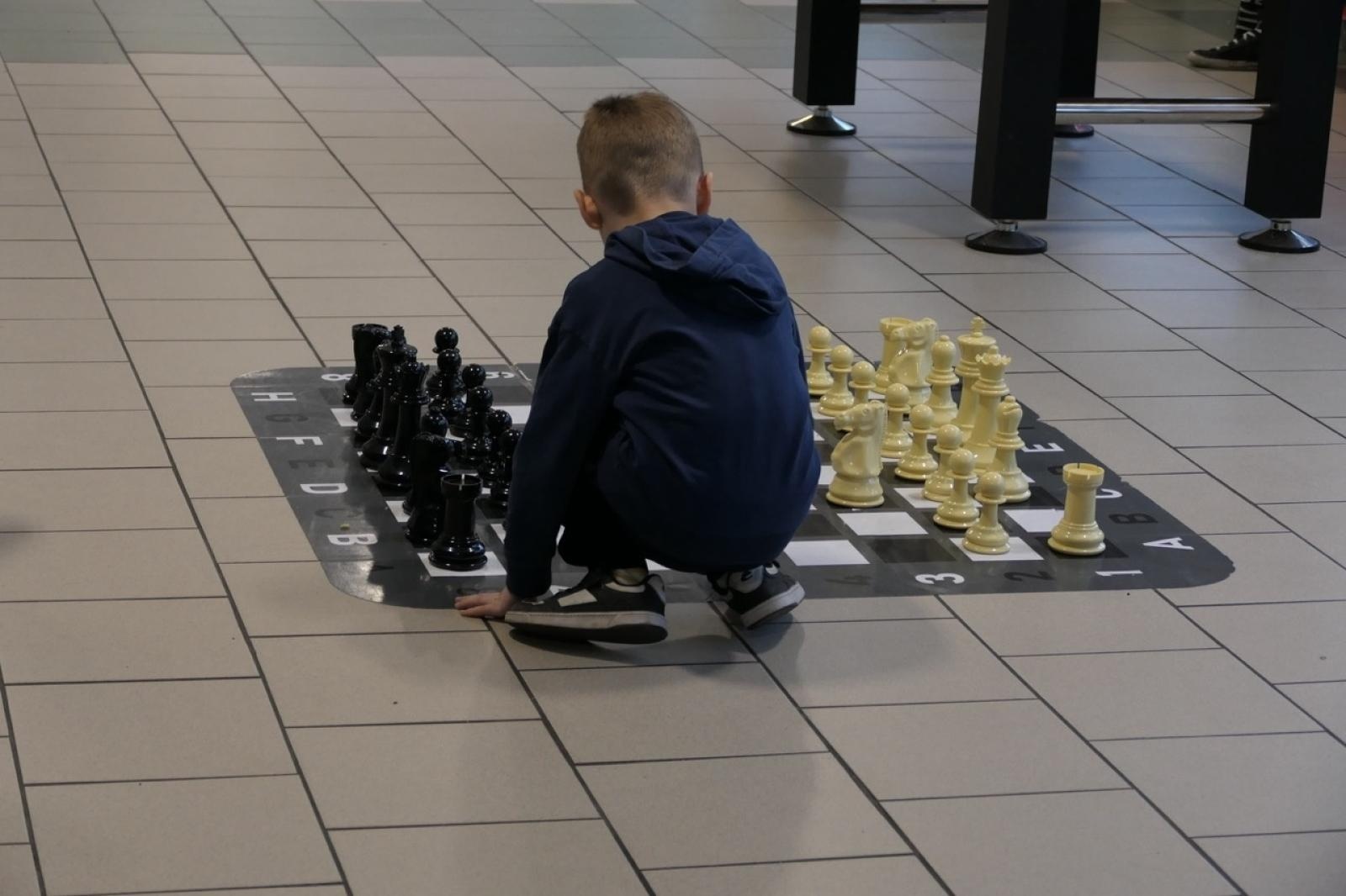 Zdjęcie w galerii na portalu naszraciborz.pl: Ale kosmos! – szkoła zamieniła się w galaktykę atrakcji podczas Dnia Otwartego w SP4 wiadomości z regionu