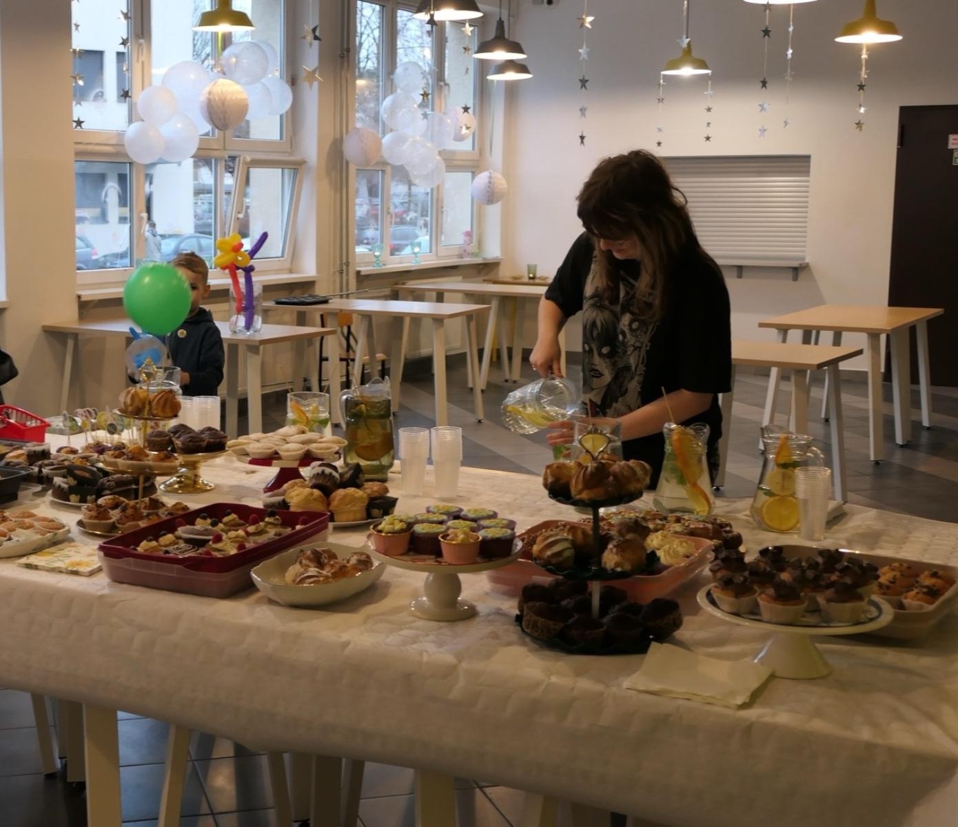 Zdjęcie w galerii na portalu naszraciborz.pl: Ale kosmos! – szkoła zamieniła się w galaktykę atrakcji podczas Dnia Otwartego w SP4 wiadomości z regionu