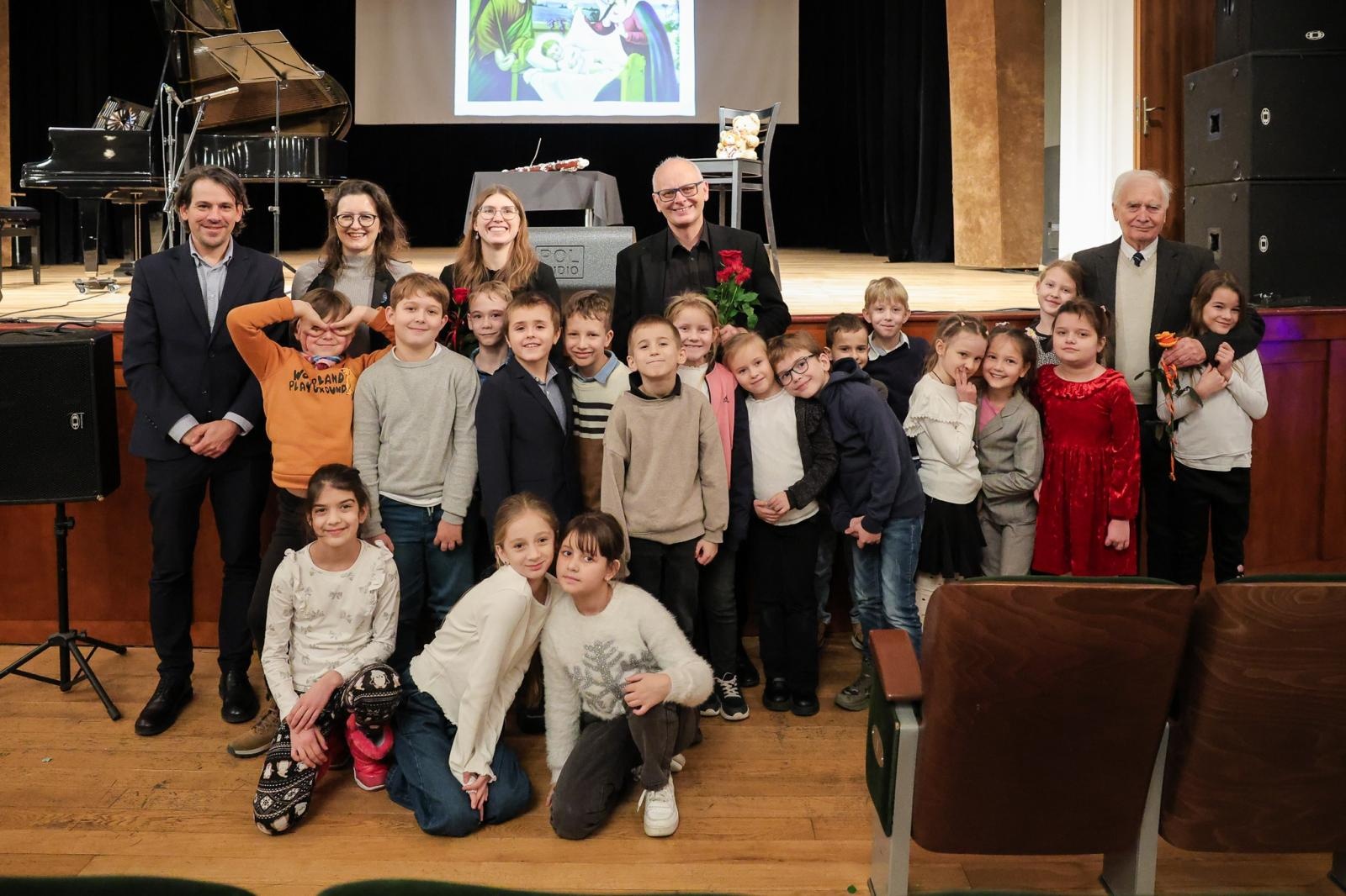 Zdjęcie w galerii na portalu naszraciborz.pl: FAGOT niezwykłym bohaterem koncertów umuzykalniających wiadomości z regionu