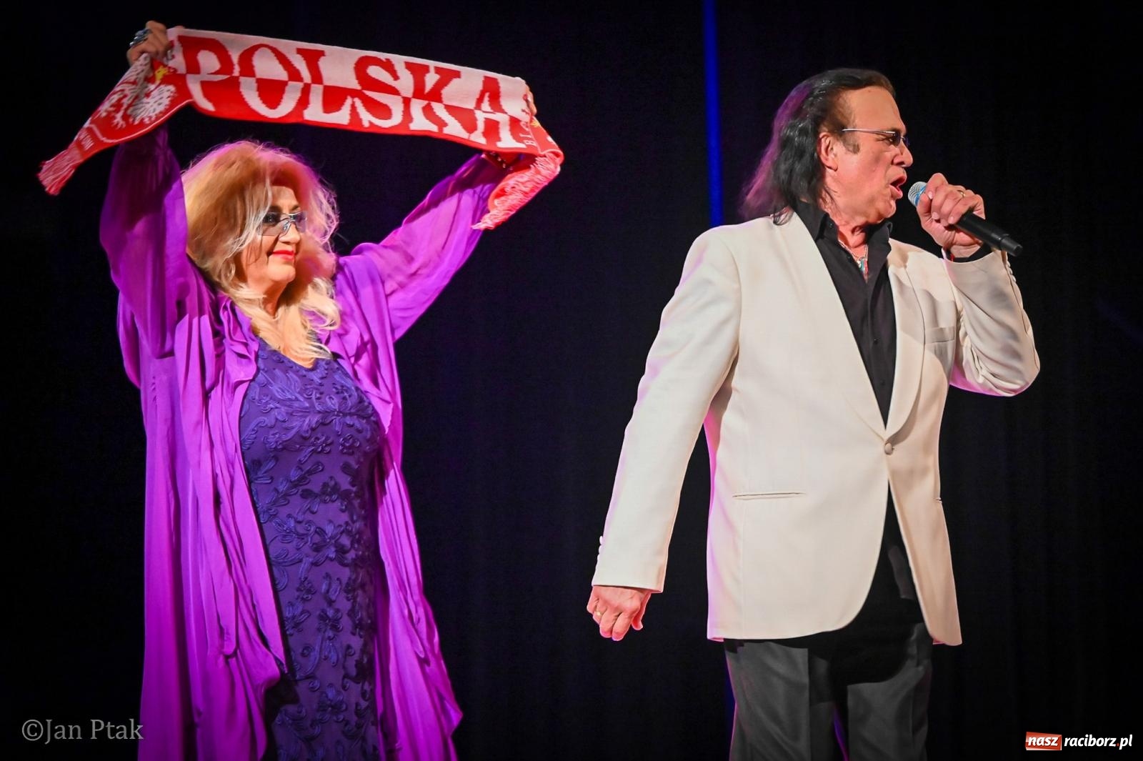 Zdjęcie w galerii na portalu naszraciborz.pl: Koncert Marka Torzewskiego w Raciborskim Centrum Kultury – wieczór pełen emocji i wspólnej zabawy wiadomości z regionu