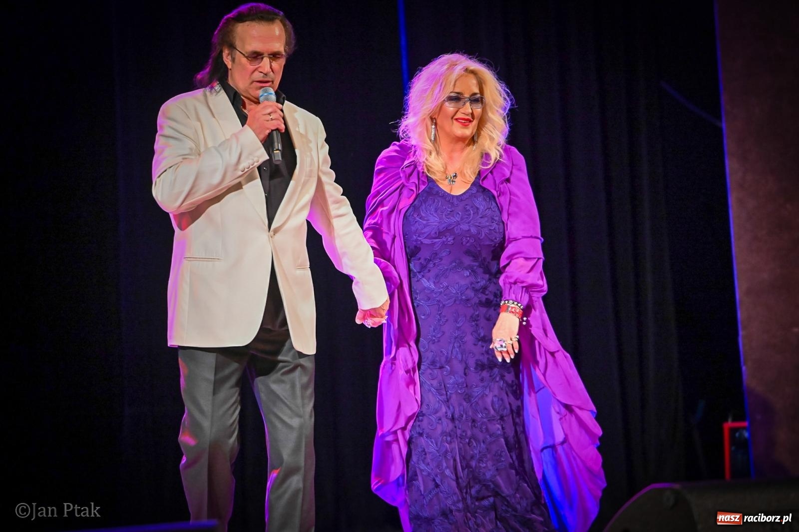 Zdjęcie w galerii na portalu naszraciborz.pl: Koncert Marka Torzewskiego w Raciborskim Centrum Kultury – wieczór pełen emocji i wspólnej zabawy wiadomości z regionu