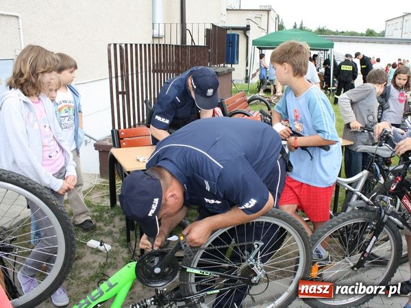 Zdjęcie w galerii na portalu naszraciborz.pl: Egzamin praktyczny na kartę rowerową wiadomości z regionu