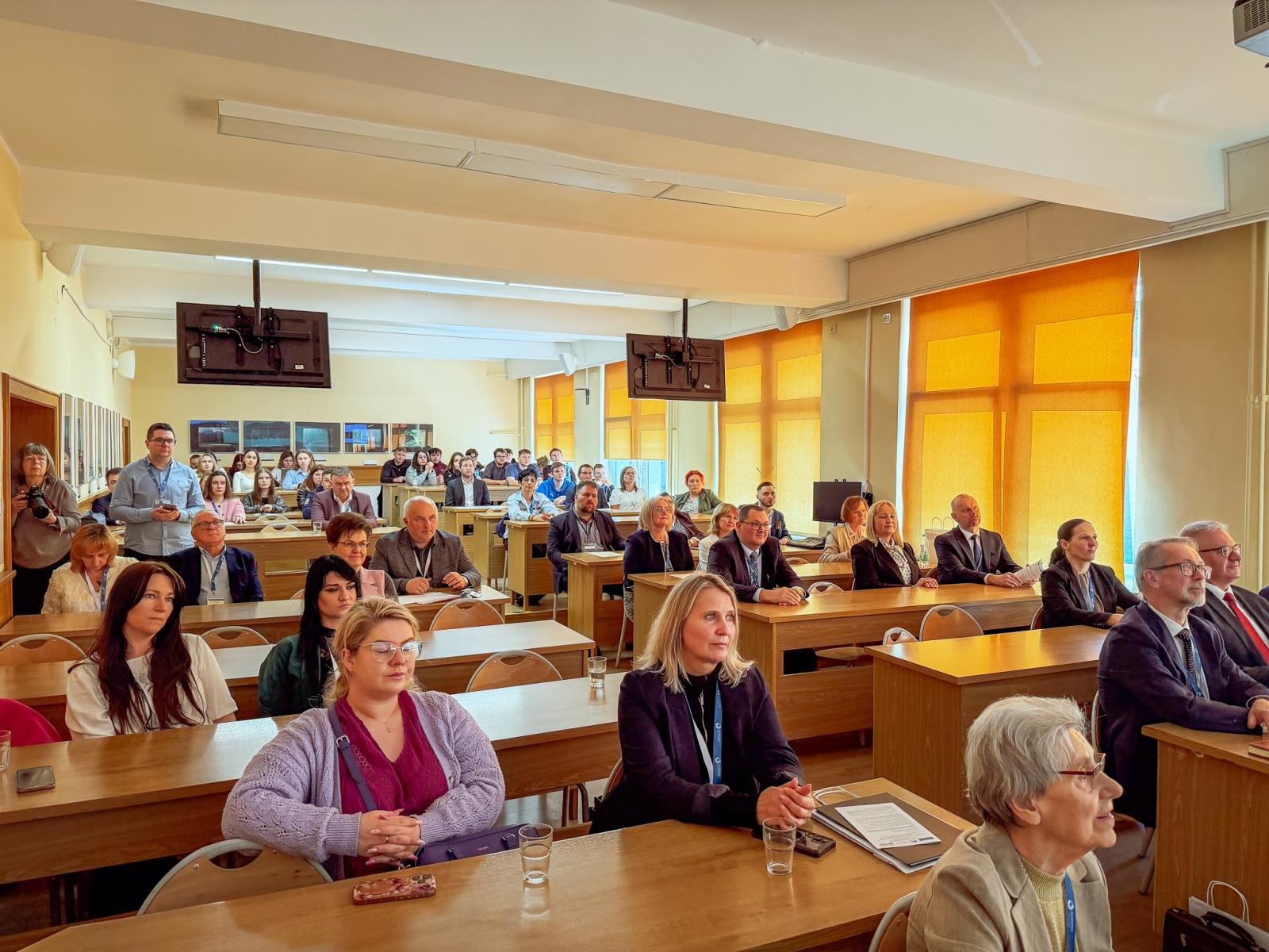 Zdjęcie w galerii na portalu naszraciborz.pl: Nauka, samorząd i Europa: IV Seminarium Eunomii o fundamentach społeczeństwa wiadomości z regionu