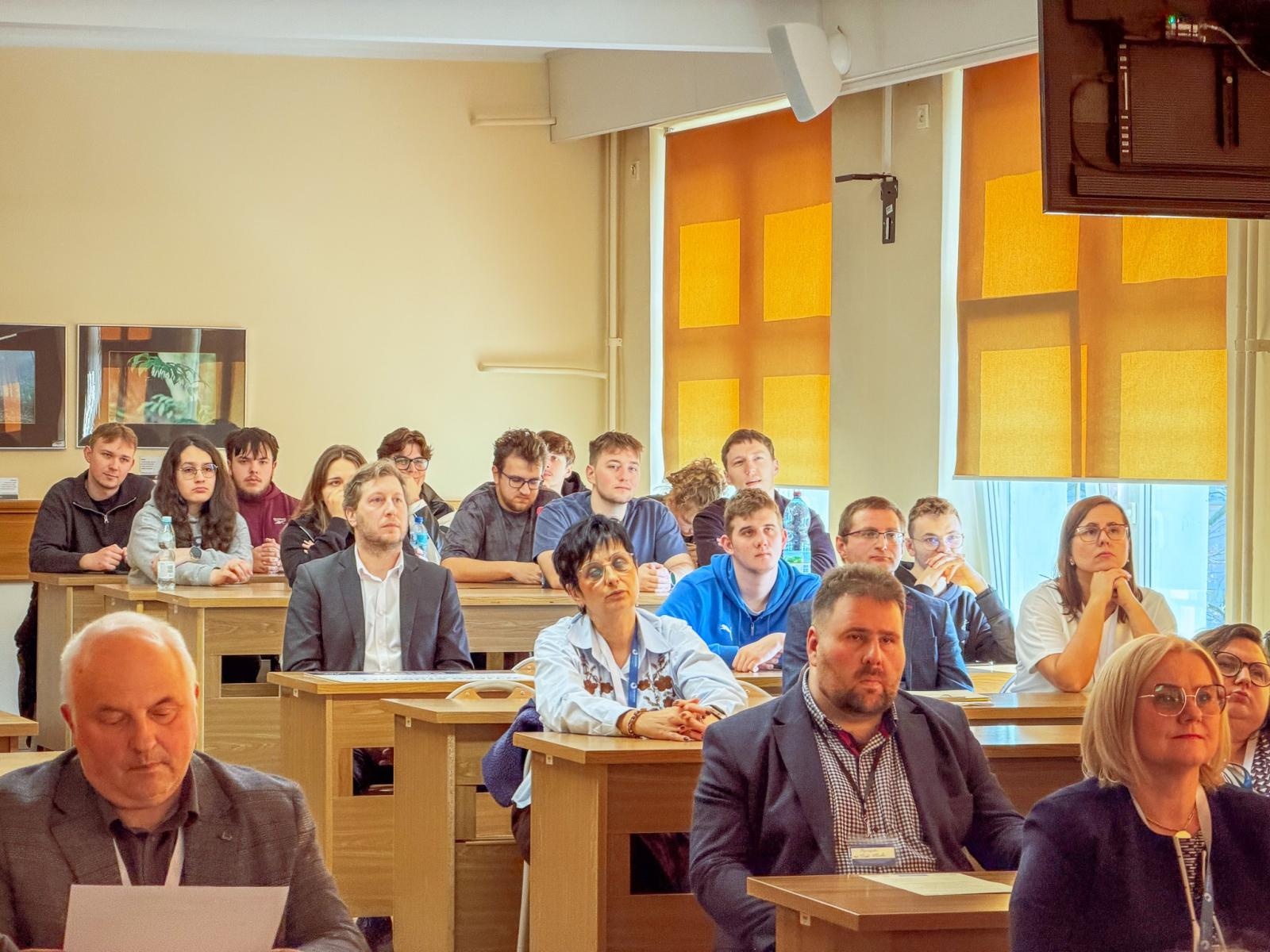 Zdjęcie w galerii na portalu naszraciborz.pl: Nauka, samorząd i Europa: IV Seminarium Eunomii o fundamentach społeczeństwa wiadomości z regionu