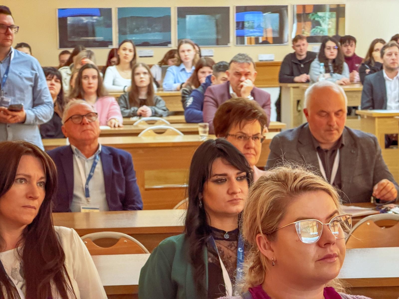 Zdjęcie w galerii na portalu naszraciborz.pl: Nauka, samorząd i Europa: IV Seminarium Eunomii o fundamentach społeczeństwa wiadomości z regionu