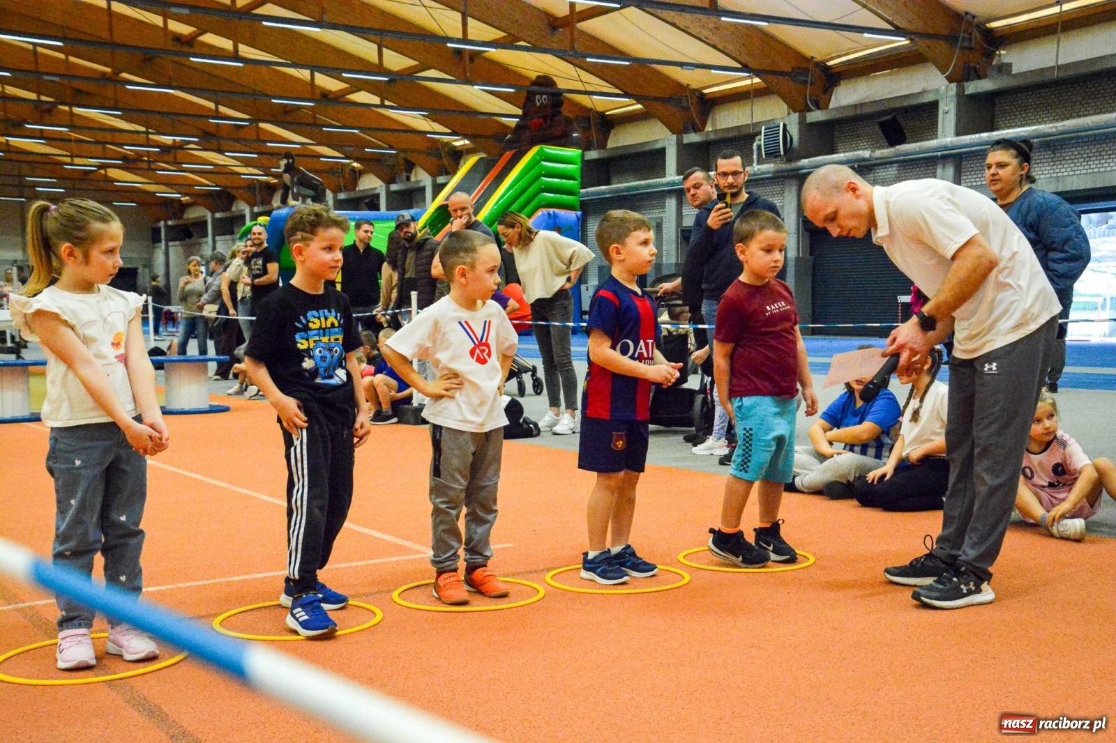 Zdjęcie w galerii na portalu naszraciborz.pl: Raciborski Test Sprawności 2026 przyciągnął dwustu najmłodszych miłośników ruchu wiadomości z regionu