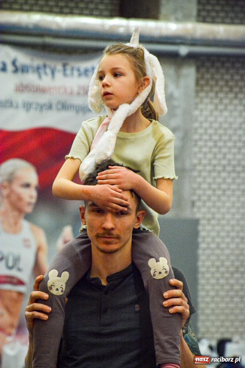 Zdjęcie w galerii na portalu naszraciborz.pl: Raciborski Test Sprawności 2026 przyciągnął dwustu najmłodszych miłośników ruchu wiadomości z regionu