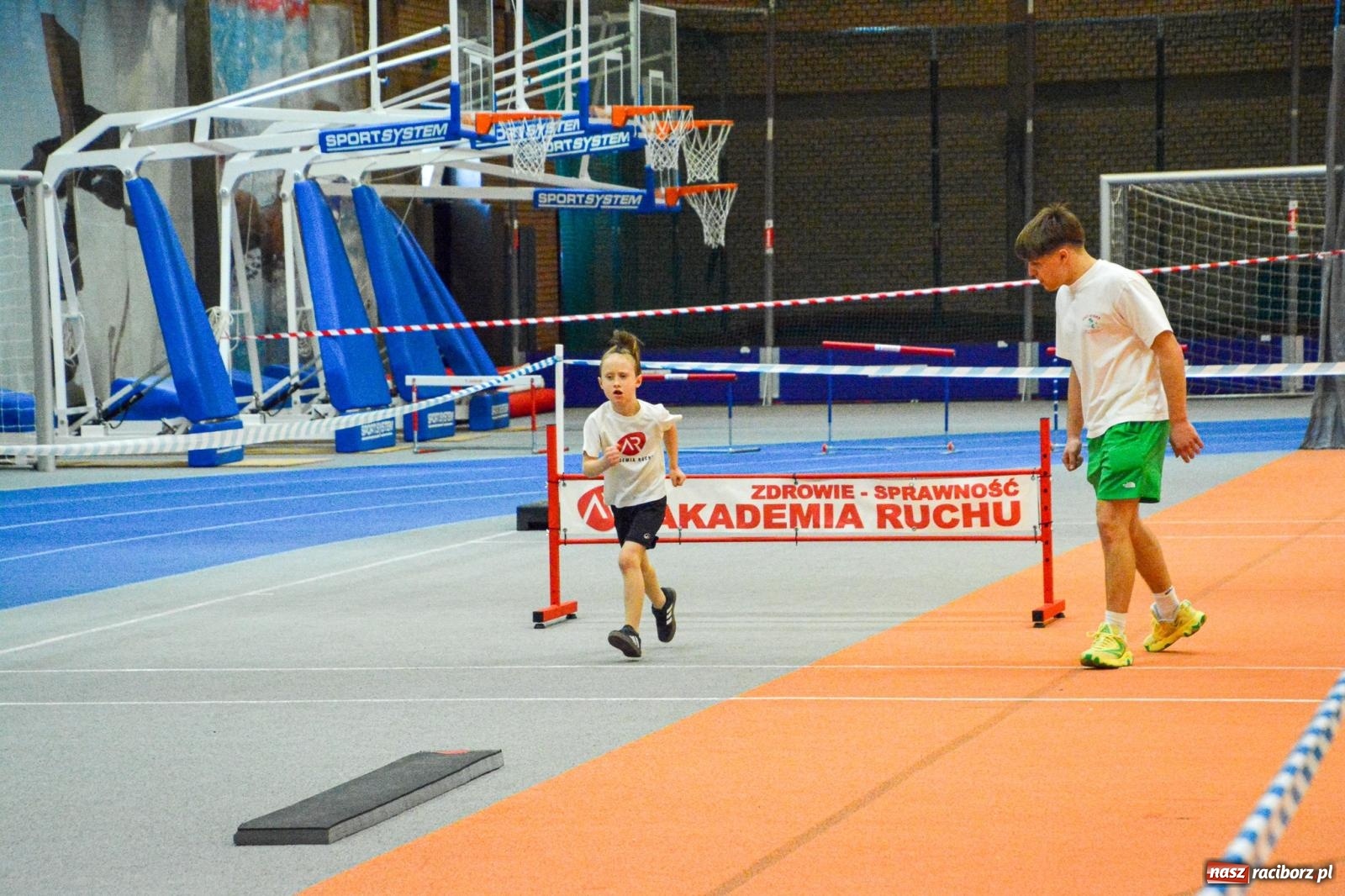 Zdjęcie w galerii na portalu naszraciborz.pl: Raciborski Test Sprawności 2026 przyciągnął dwustu najmłodszych miłośników ruchu wiadomości z regionu