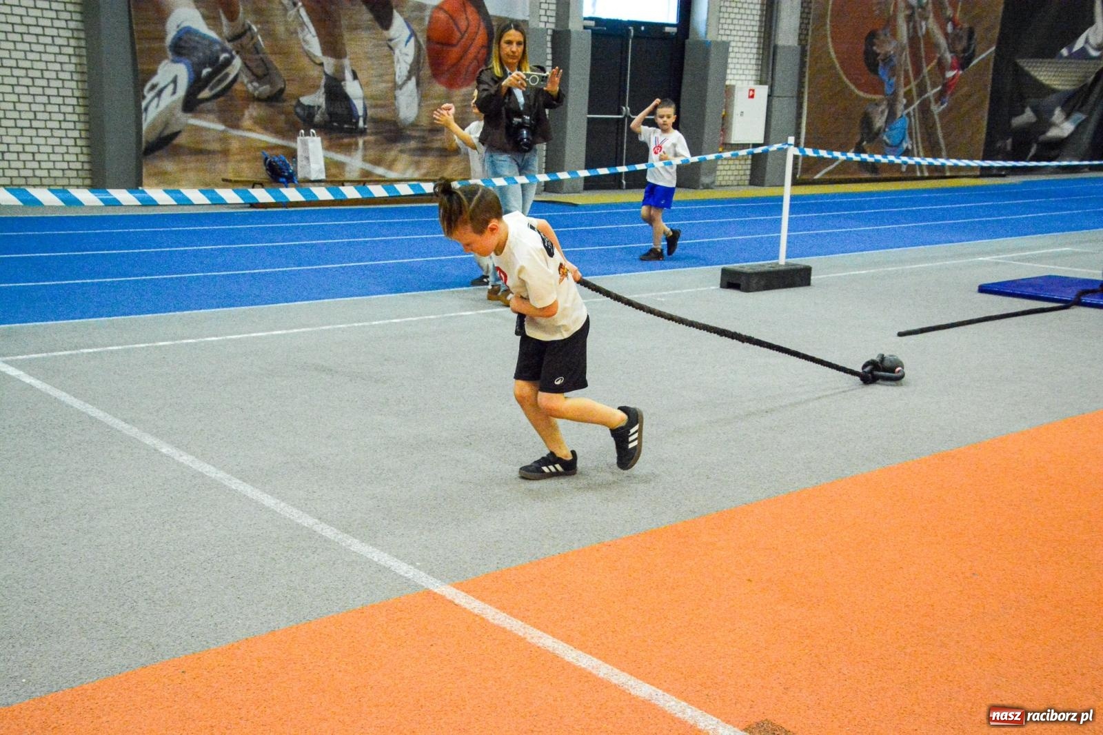 Zdjęcie w galerii na portalu naszraciborz.pl: Raciborski Test Sprawności 2026 przyciągnął dwustu najmłodszych miłośników ruchu wiadomości z regionu