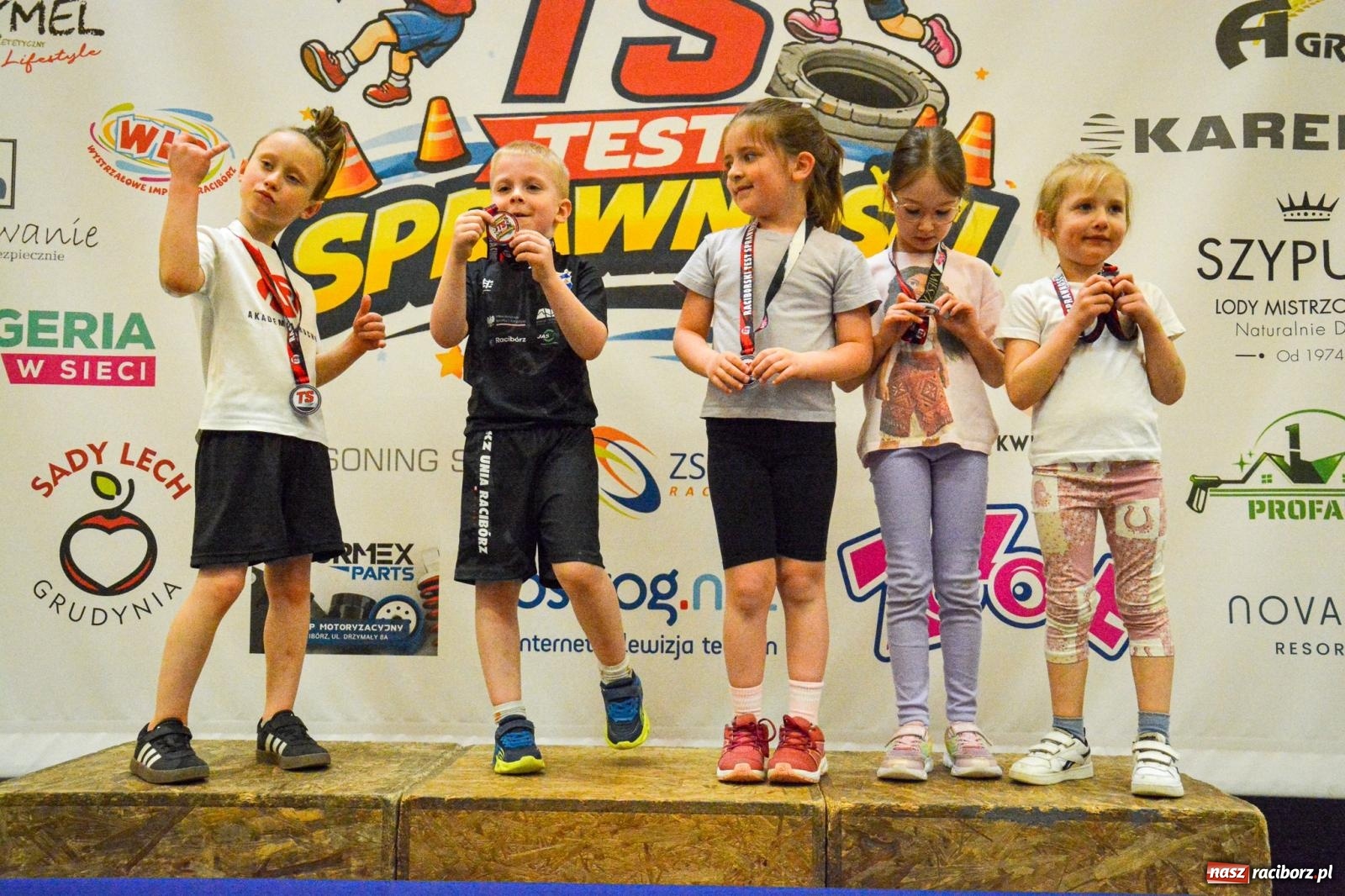 Zdjęcie w galerii na portalu naszraciborz.pl: Raciborski Test Sprawności 2026 przyciągnął dwustu najmłodszych miłośników ruchu wiadomości z regionu