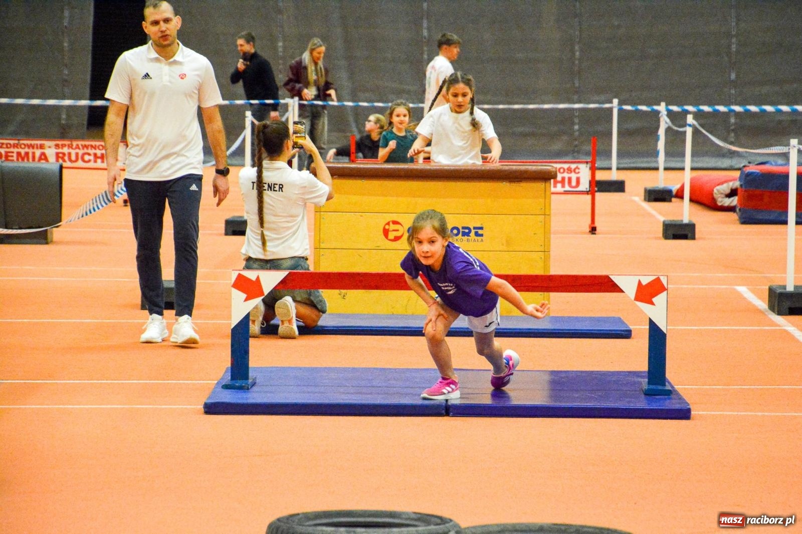 Zdjęcie w galerii na portalu naszraciborz.pl: Raciborski Test Sprawności 2026 przyciągnął dwustu najmłodszych miłośników ruchu wiadomości z regionu