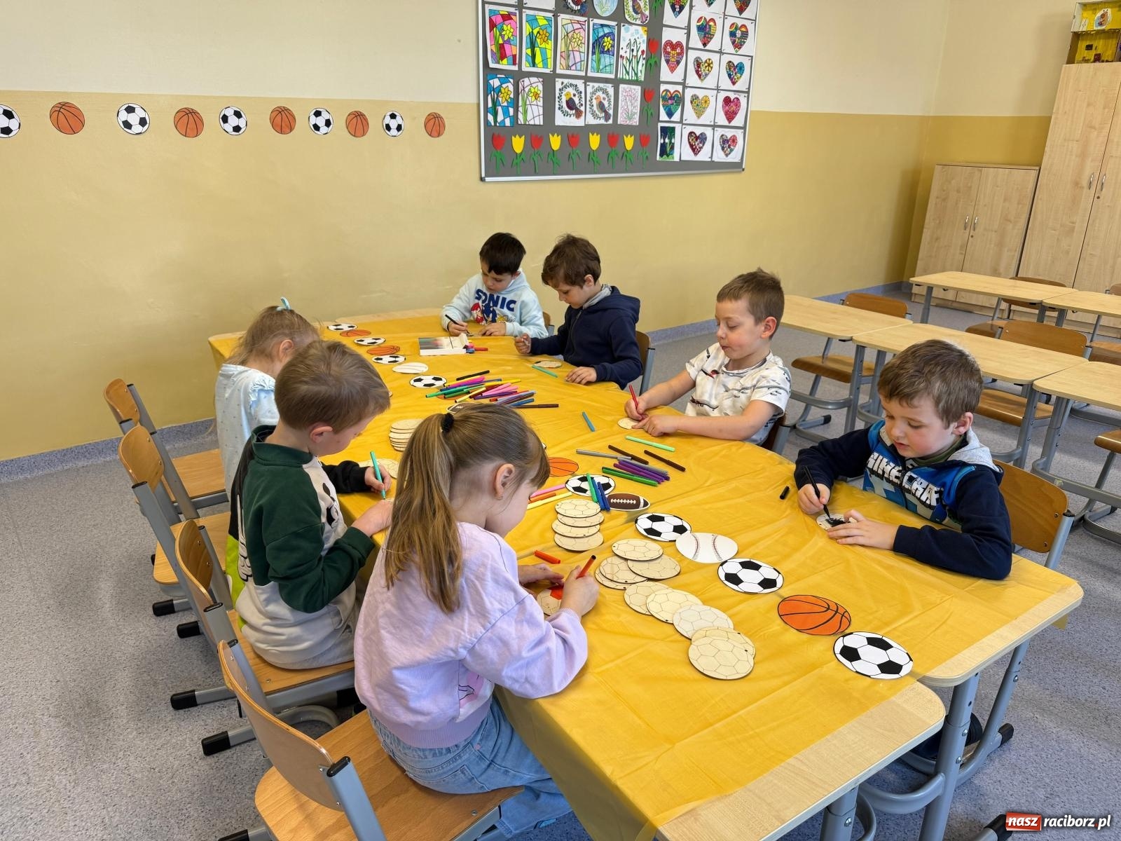 Zdjęcie w galerii na portalu naszraciborz.pl: Raciborski Test Sprawności 2026 przyciągnął dwustu najmłodszych miłośników ruchu wiadomości z regionu