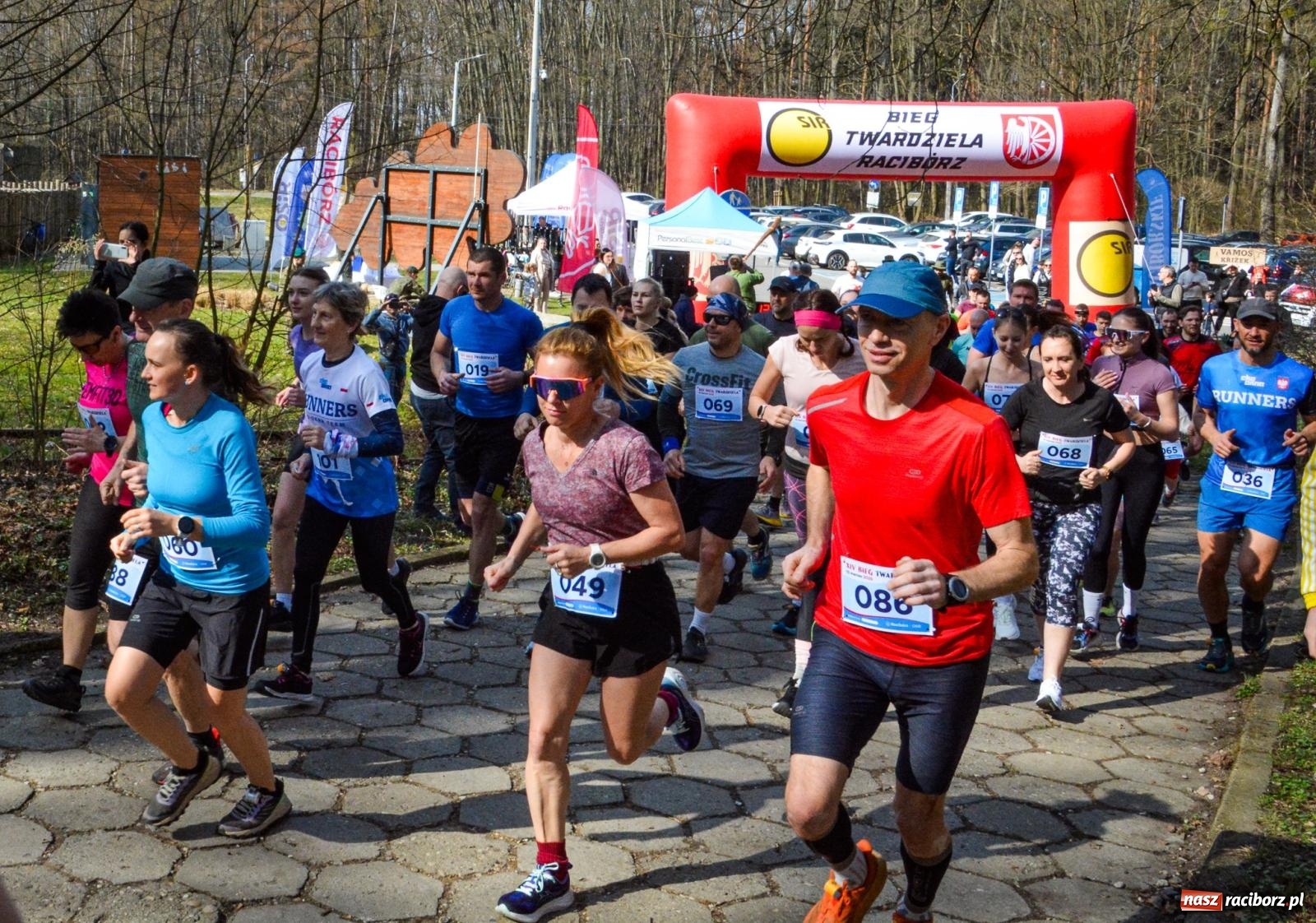 Zdjęcie w galerii na portalu naszraciborz.pl: Mateusz Wolnik zwycięzcą XIV Biegu Twardziela w Raciborzu wiadomości z regionu