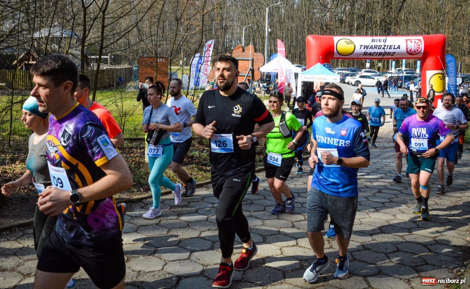 Zdjęcie w galerii na portalu naszraciborz.pl: Mateusz Wolnik zwycięzcą XIV Biegu Twardziela w Raciborzu wiadomości z regionu