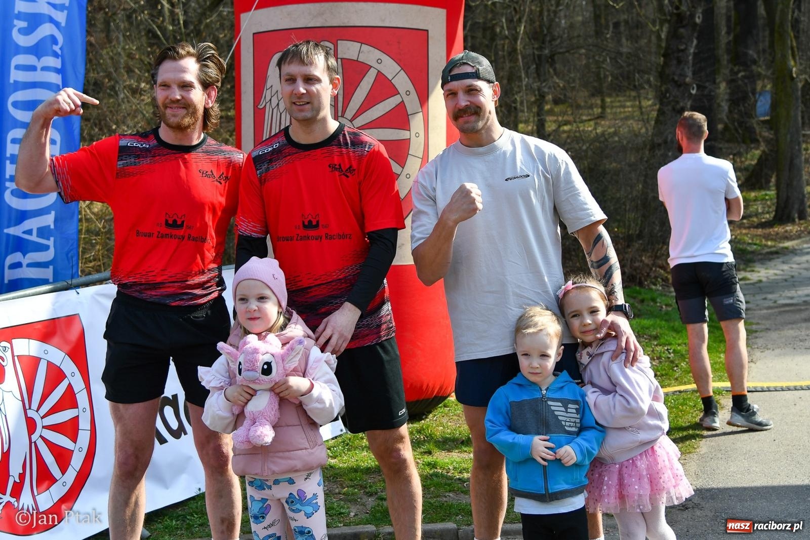 Zdjęcie w galerii na portalu naszraciborz.pl: Mateusz Wolnik zwycięzcą XIV Biegu Twardziela w Raciborzu wiadomości z regionu