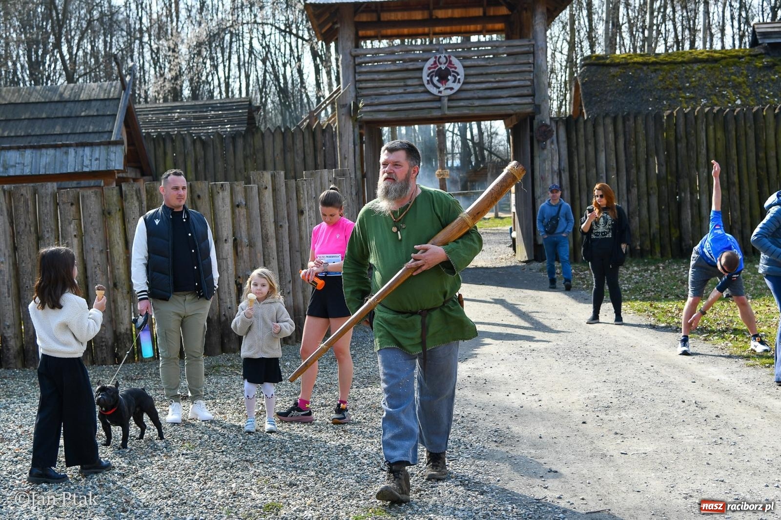 Zdjęcie w galerii na portalu naszraciborz.pl: Mateusz Wolnik zwycięzcą XIV Biegu Twardziela w Raciborzu wiadomości z regionu