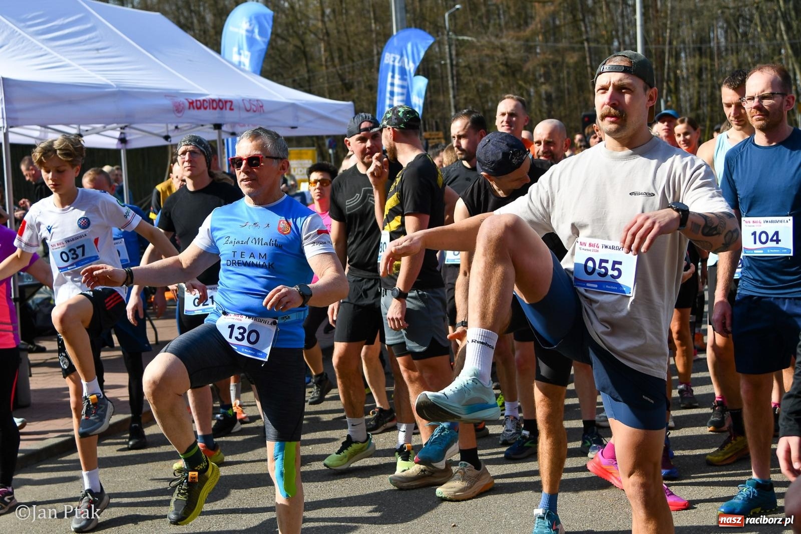 Zdjęcie w galerii na portalu naszraciborz.pl: Mateusz Wolnik zwycięzcą XIV Biegu Twardziela w Raciborzu wiadomości z regionu