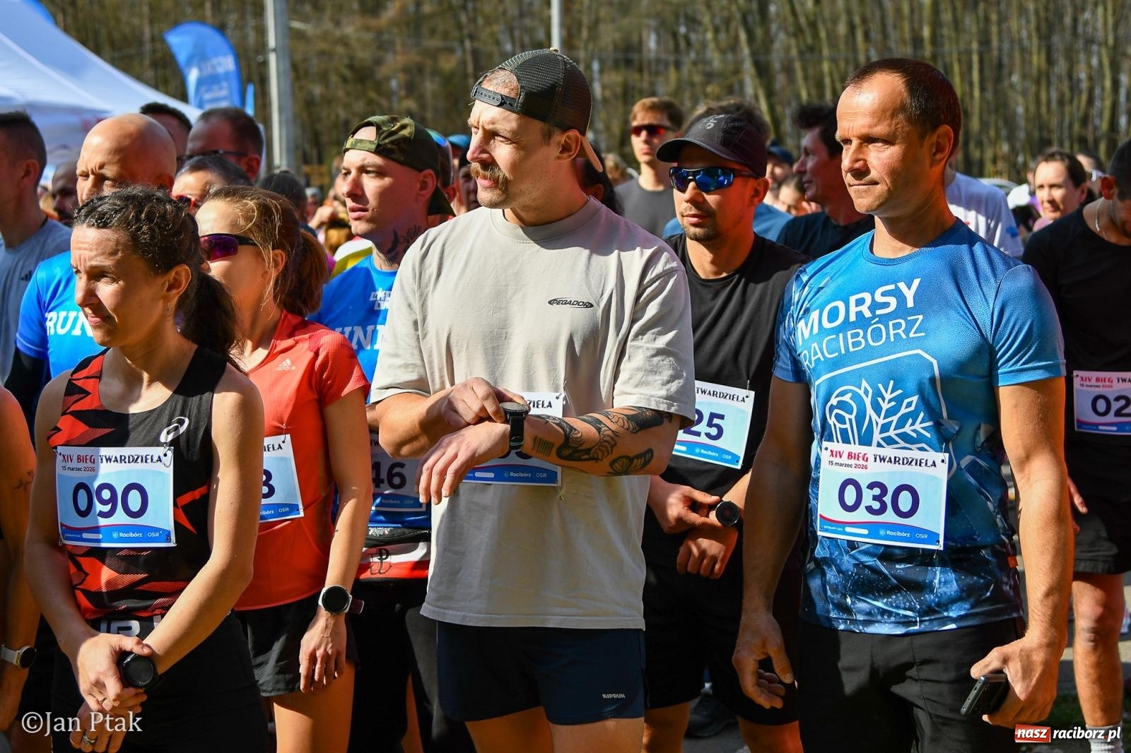 Zdjęcie w galerii na portalu naszraciborz.pl: Mateusz Wolnik zwycięzcą XIV Biegu Twardziela w Raciborzu wiadomości z regionu