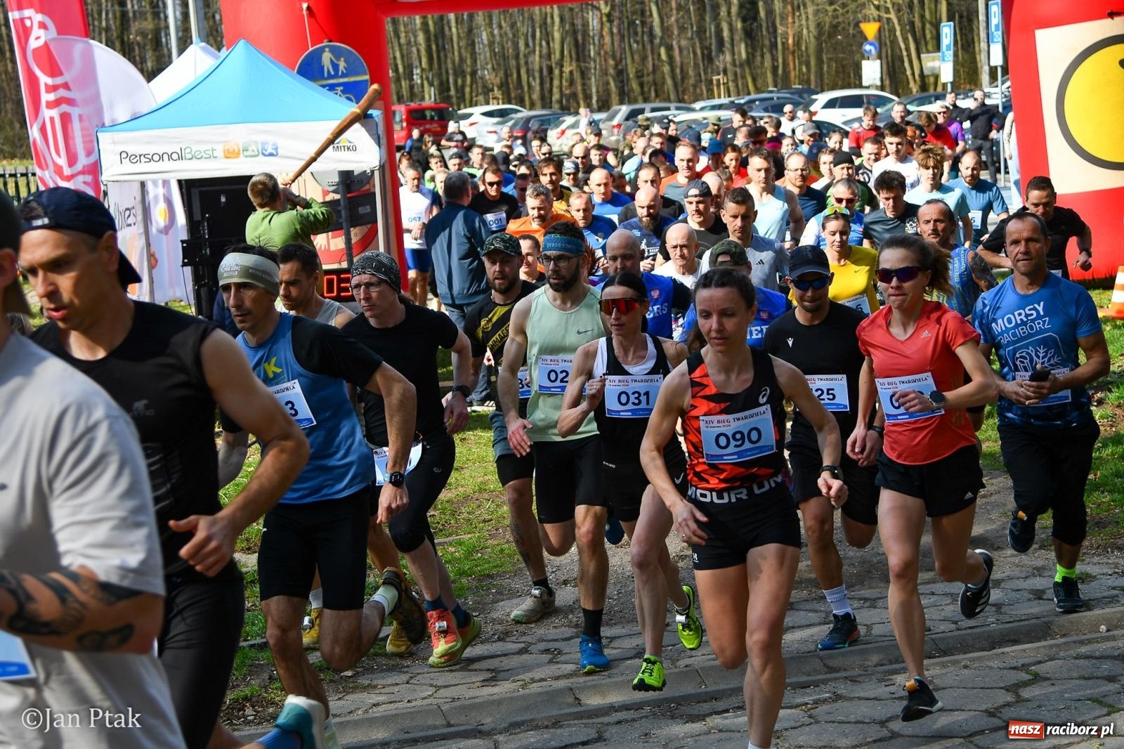 Zdjęcie w galerii na portalu naszraciborz.pl: Mateusz Wolnik zwycięzcą XIV Biegu Twardziela w Raciborzu wiadomości z regionu