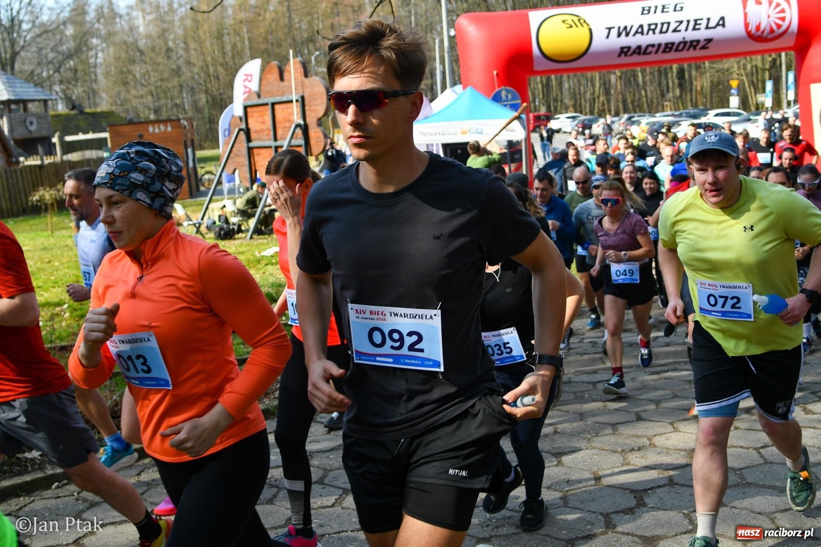 Zdjęcie w galerii na portalu naszraciborz.pl: Mateusz Wolnik zwycięzcą XIV Biegu Twardziela w Raciborzu wiadomości z regionu