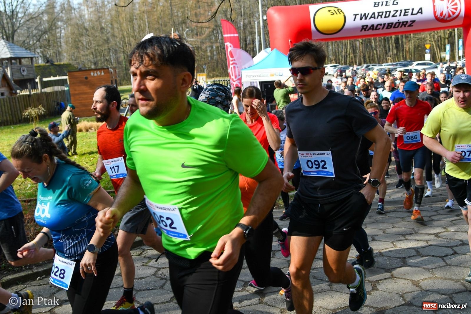 Zdjęcie w galerii na portalu naszraciborz.pl: Mateusz Wolnik zwycięzcą XIV Biegu Twardziela w Raciborzu wiadomości z regionu