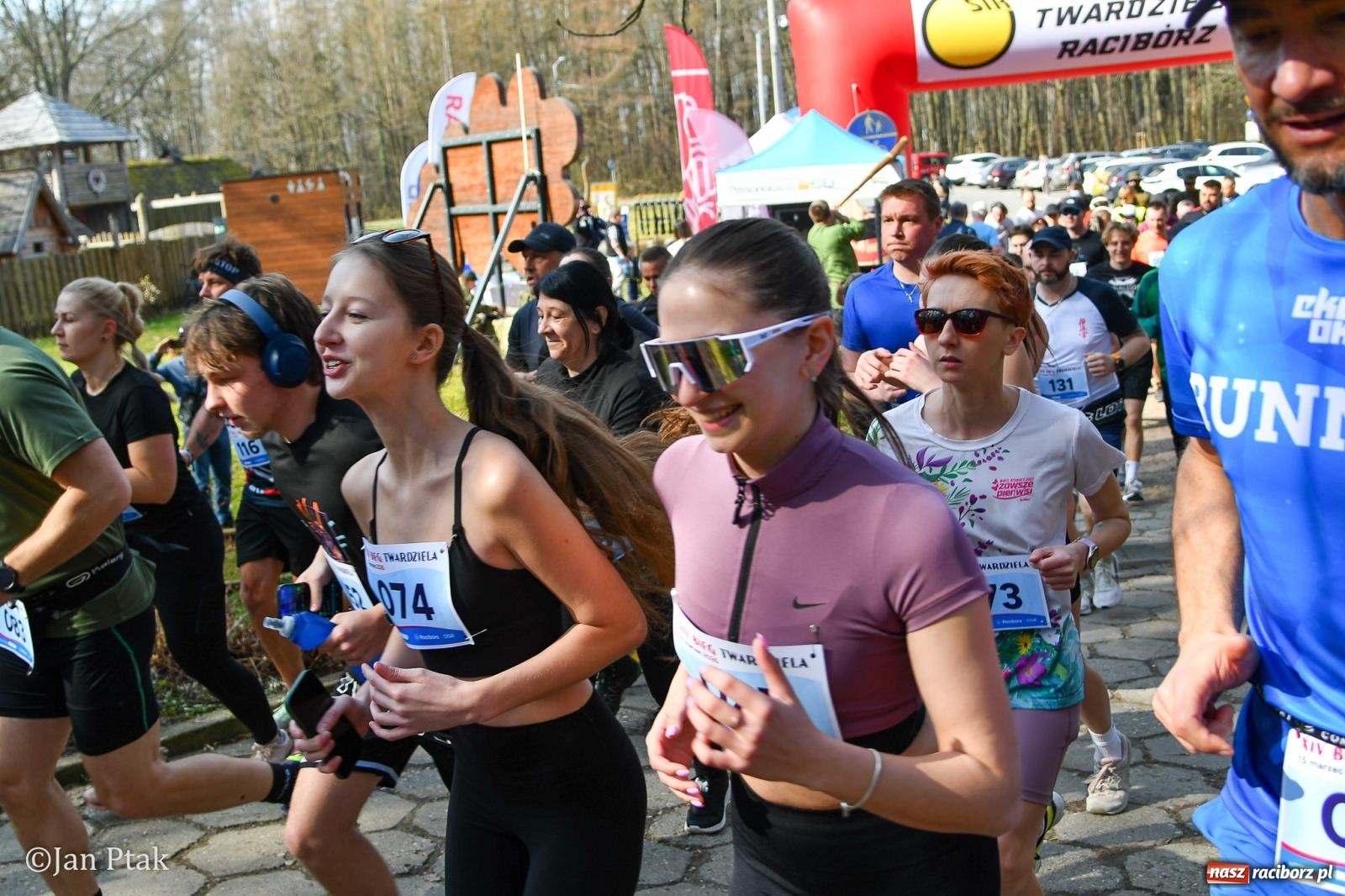 Zdjęcie w galerii na portalu naszraciborz.pl: Mateusz Wolnik zwycięzcą XIV Biegu Twardziela w Raciborzu wiadomości z regionu