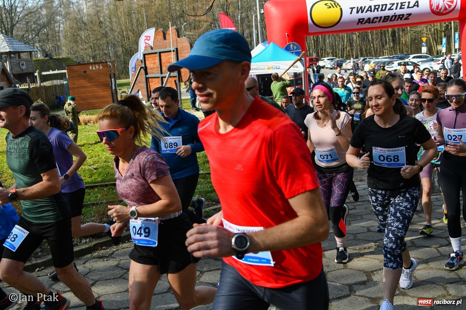 Zdjęcie w galerii na portalu naszraciborz.pl: Mateusz Wolnik zwycięzcą XIV Biegu Twardziela w Raciborzu wiadomości z regionu