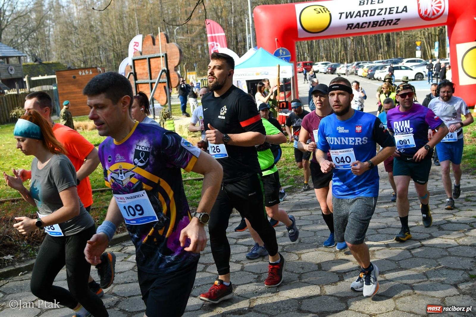 Zdjęcie w galerii na portalu naszraciborz.pl: Mateusz Wolnik zwycięzcą XIV Biegu Twardziela w Raciborzu wiadomości z regionu