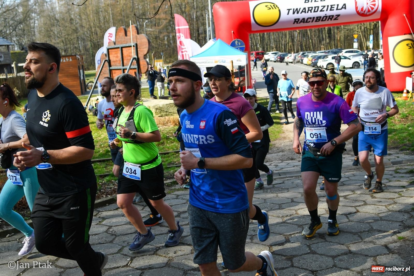 Zdjęcie w galerii na portalu naszraciborz.pl: Mateusz Wolnik zwycięzcą XIV Biegu Twardziela w Raciborzu wiadomości z regionu