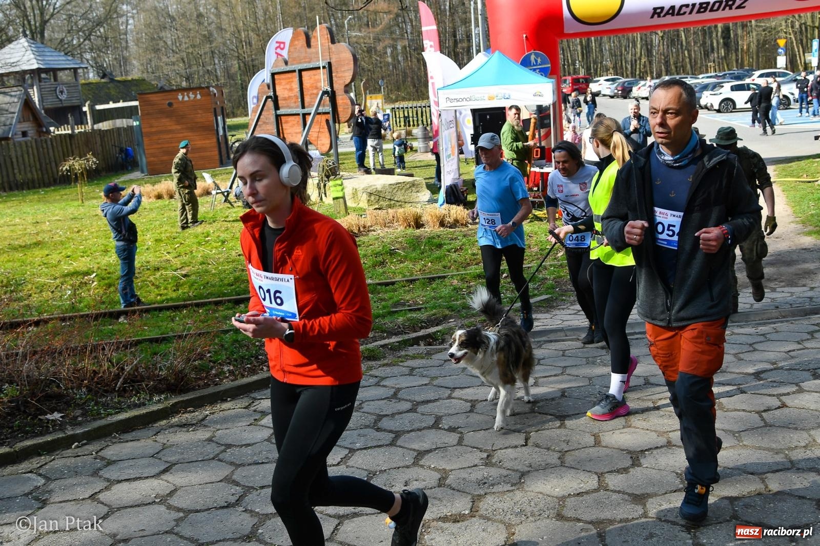 Zdjęcie w galerii na portalu naszraciborz.pl: Mateusz Wolnik zwycięzcą XIV Biegu Twardziela w Raciborzu wiadomości z regionu