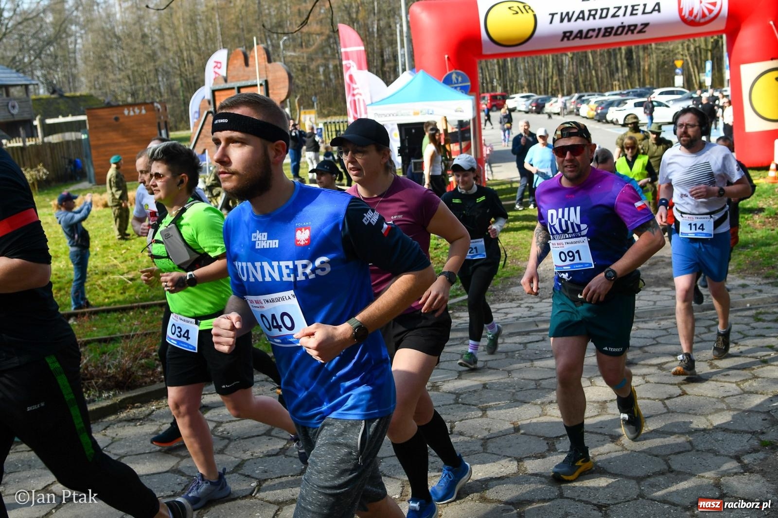 Zdjęcie w galerii na portalu naszraciborz.pl: Mateusz Wolnik zwycięzcą XIV Biegu Twardziela w Raciborzu wiadomości z regionu