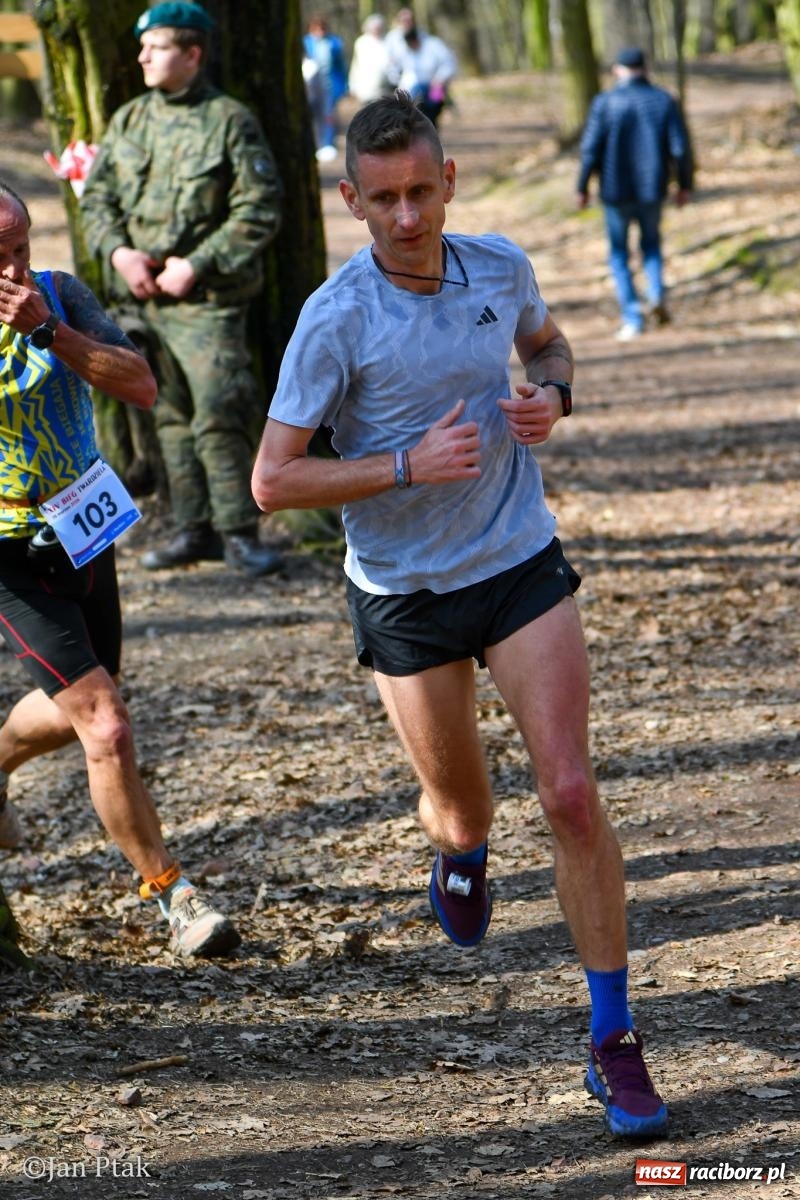 Zdjęcie w galerii na portalu naszraciborz.pl: Mateusz Wolnik zwycięzcą XIV Biegu Twardziela w Raciborzu wiadomości z regionu