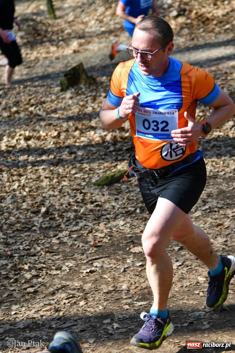 Zdjęcie w galerii na portalu naszraciborz.pl: Mateusz Wolnik zwycięzcą XIV Biegu Twardziela w Raciborzu wiadomości z regionu