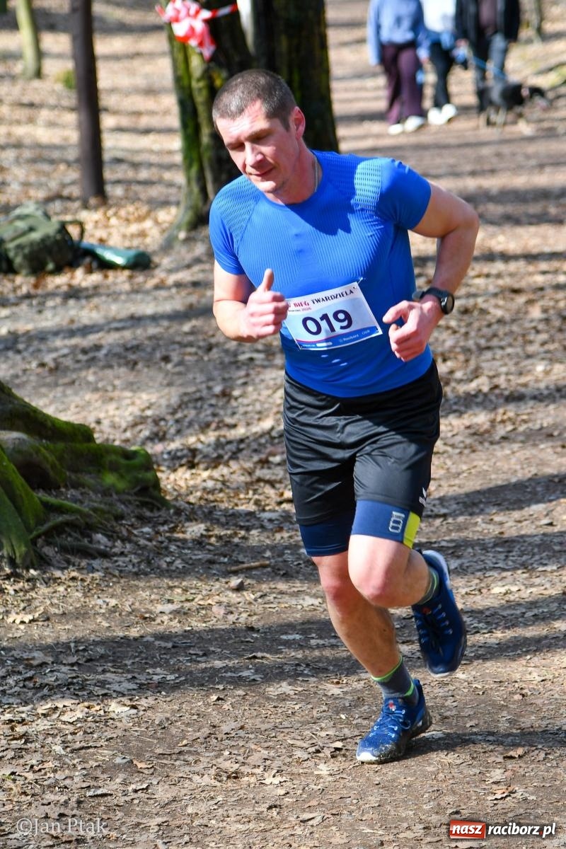 Zdjęcie w galerii na portalu naszraciborz.pl: Mateusz Wolnik zwycięzcą XIV Biegu Twardziela w Raciborzu wiadomości z regionu