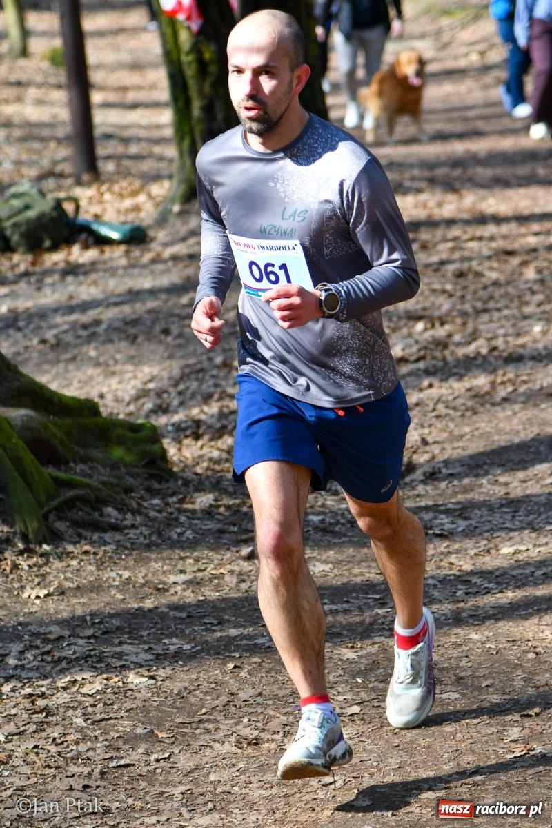 Zdjęcie w galerii na portalu naszraciborz.pl: Mateusz Wolnik zwycięzcą XIV Biegu Twardziela w Raciborzu wiadomości z regionu